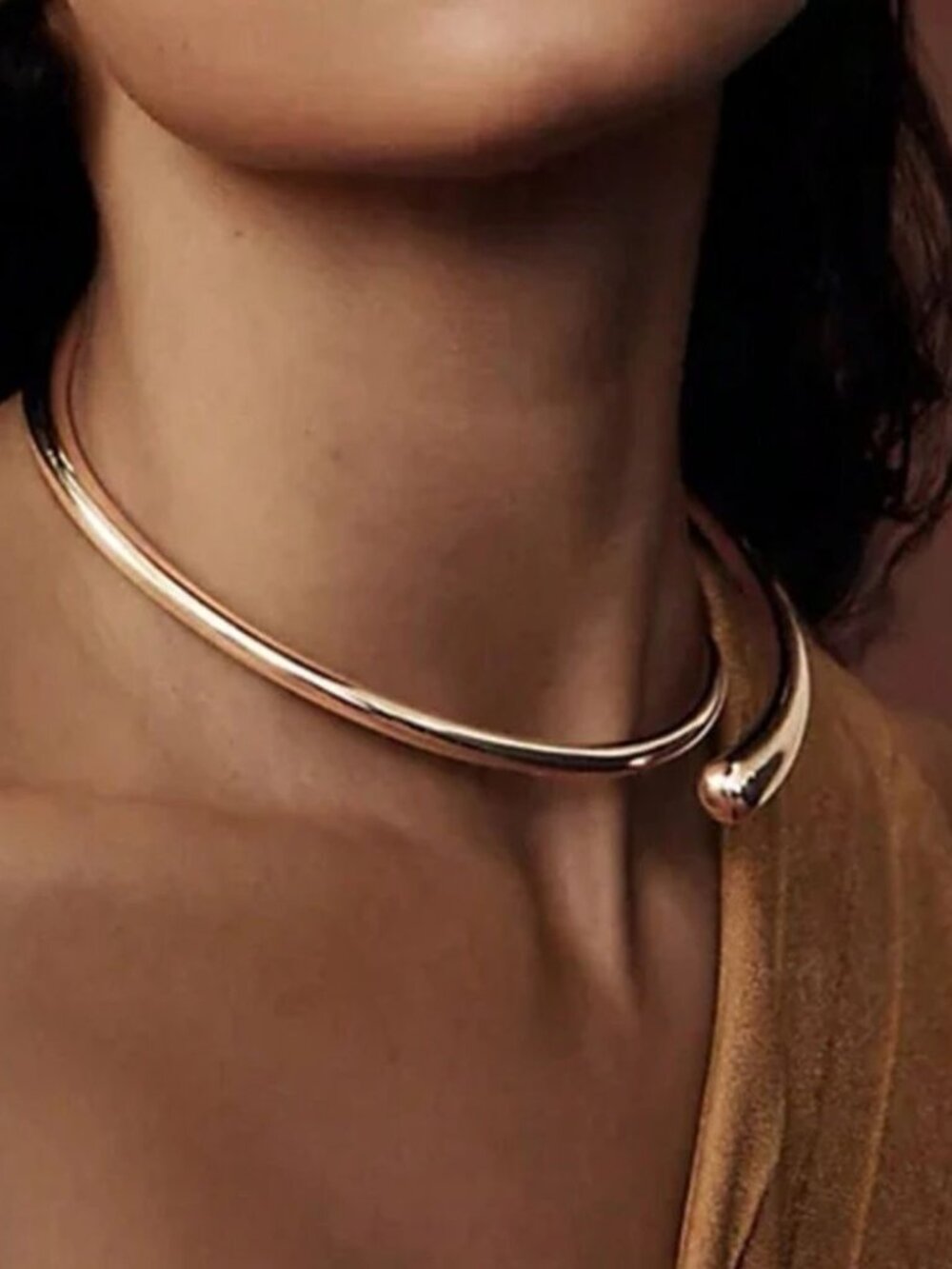 Goldcuffchoker1184